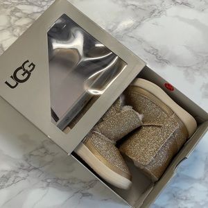 NEW-  UGG Keeland Glitter Gold Boots